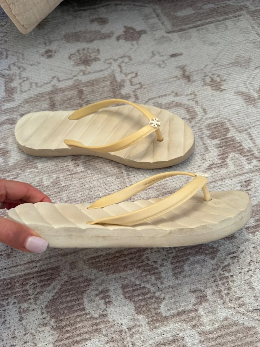 Tory Burch Women’s White Flip Flops